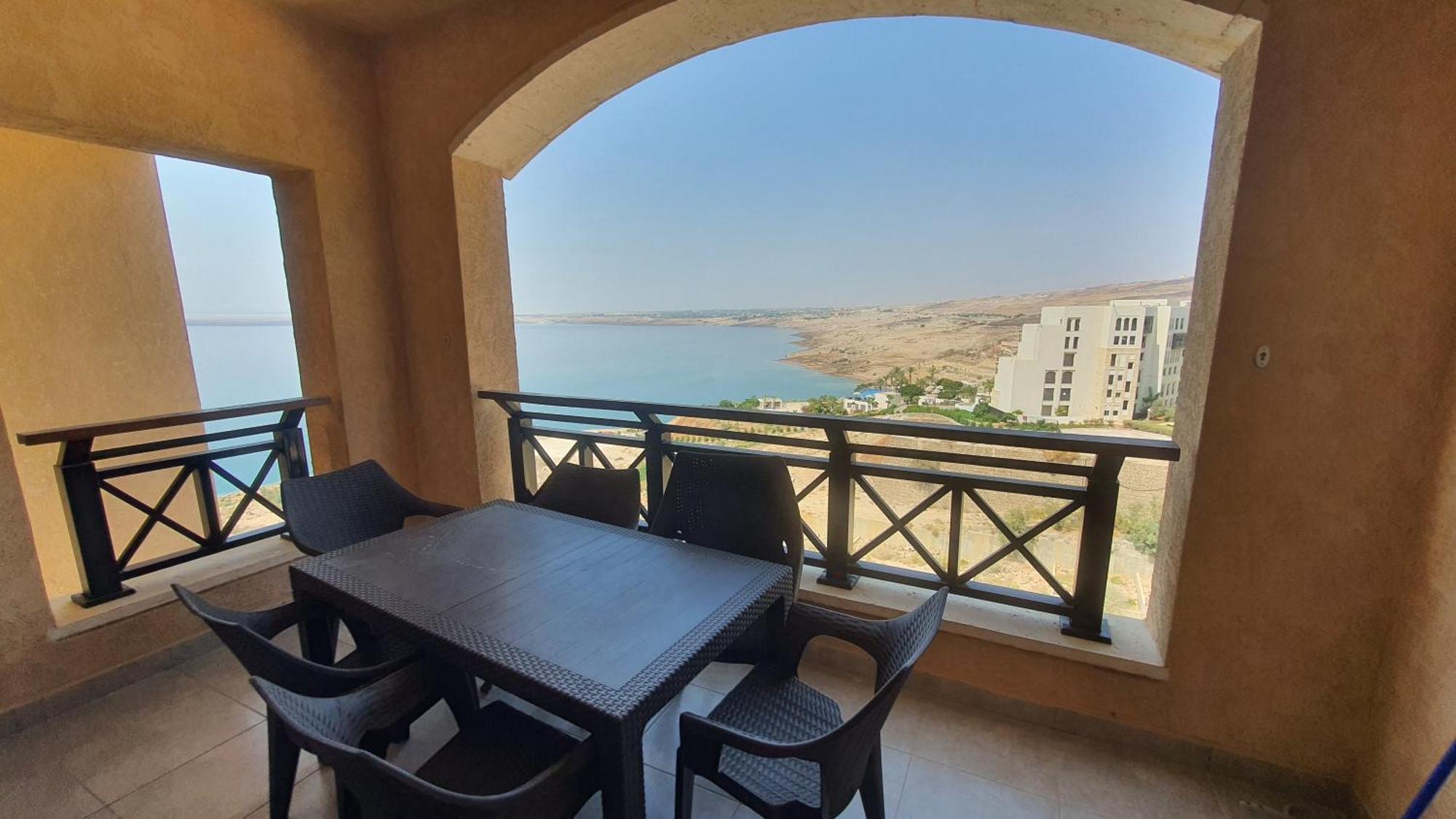 Comfy Stays Sea View Apartments At Deadsea Samarah Resort- Families & Couples During Weekends & Public Holidays Sweimeh Habitación foto